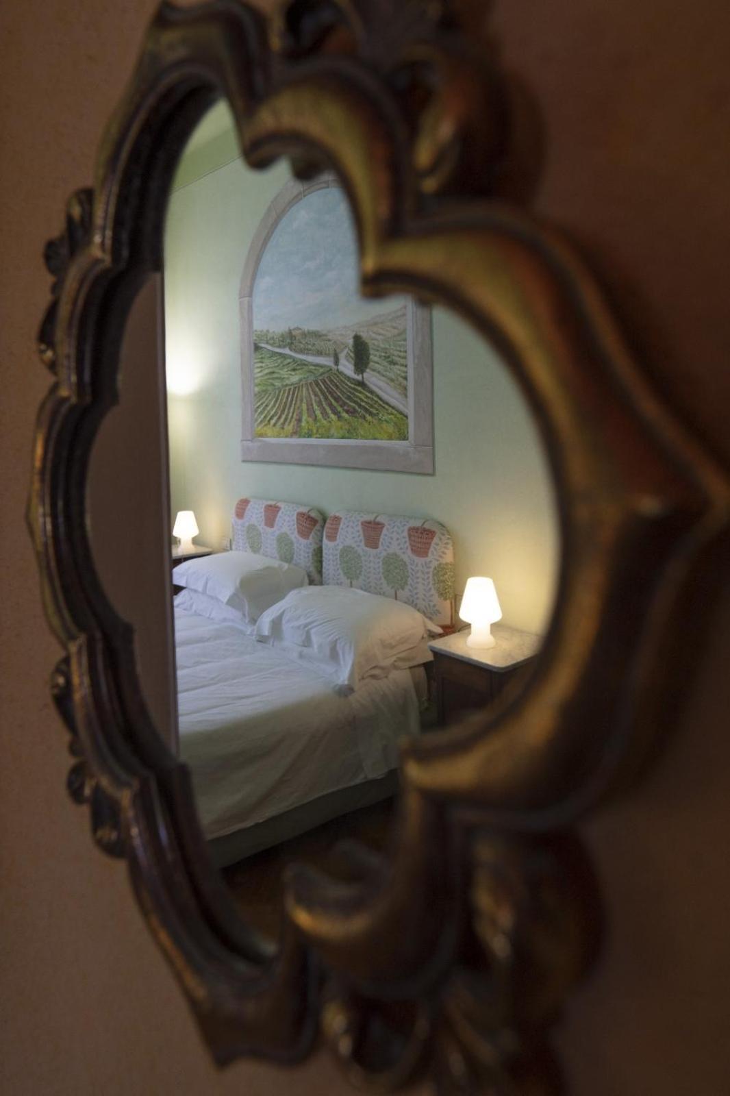 Villa Agnese B&B ลุคคา ภายนอก รูปภาพ